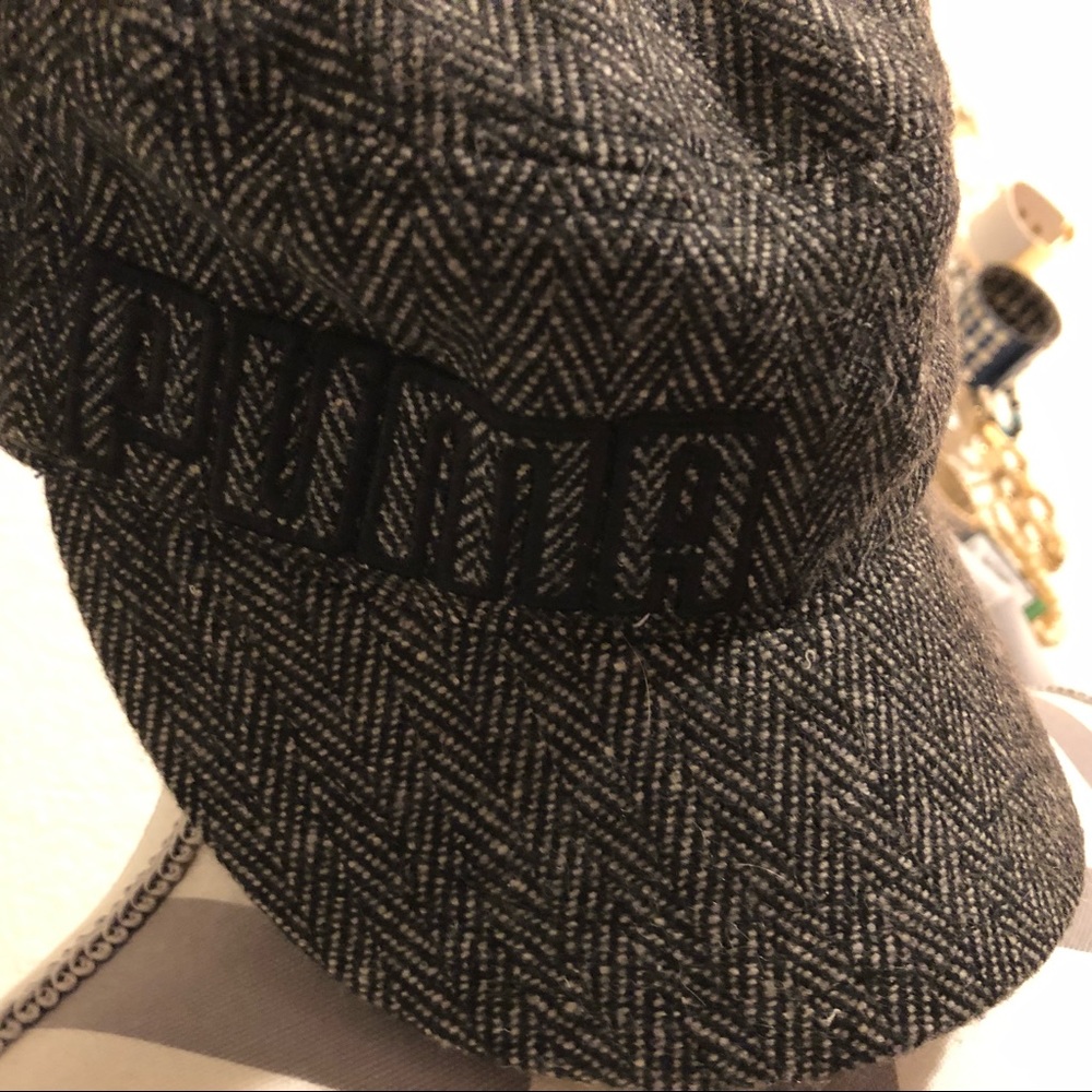 Puma fashion newsboy cap.